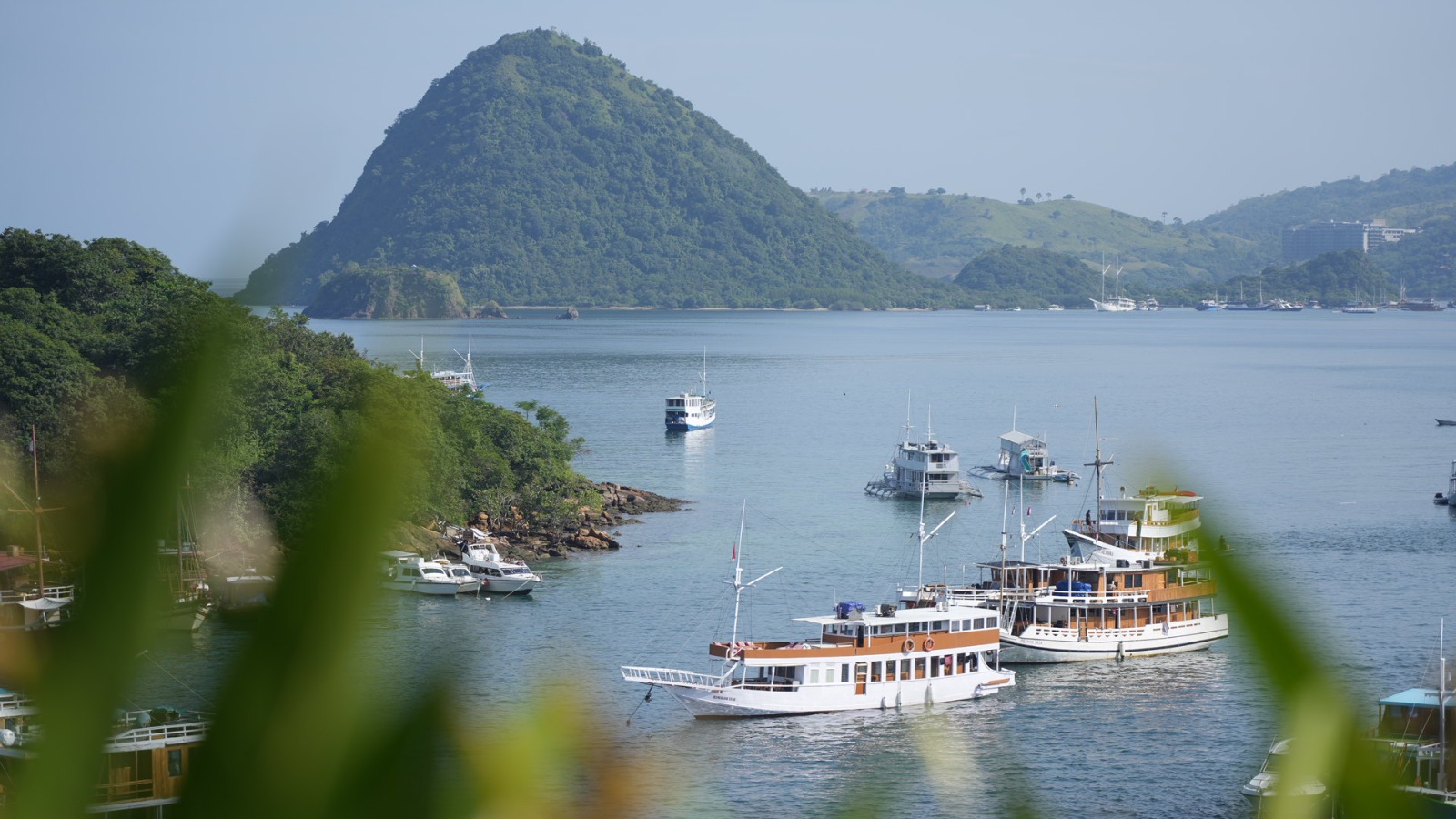 Meruorah Komodo Labuan Bajo Memperkenalkan Land Tour Pilihan untuk Petualangan Flores yang Otentik