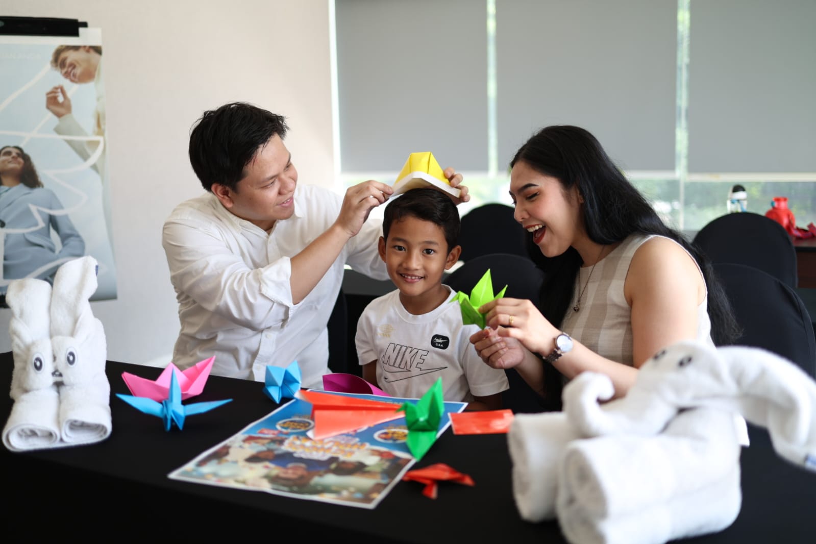 Liburan Tiba! Saatnya Menginap di Hotel Sambil Asah Skill Bahasa Inggris hingga Jadi Junior Bartender